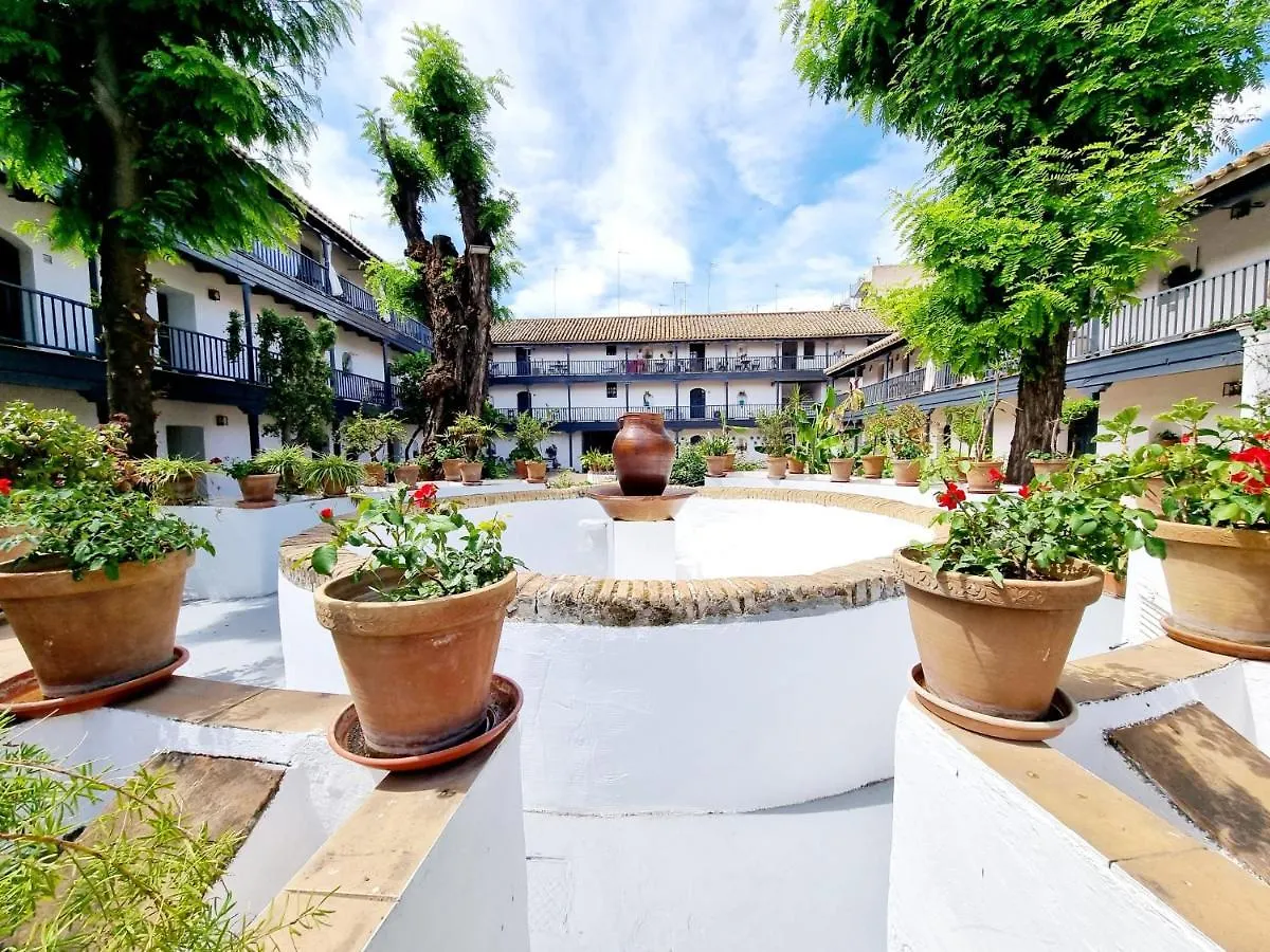 Apartamento Con Patio Sevillano Seville