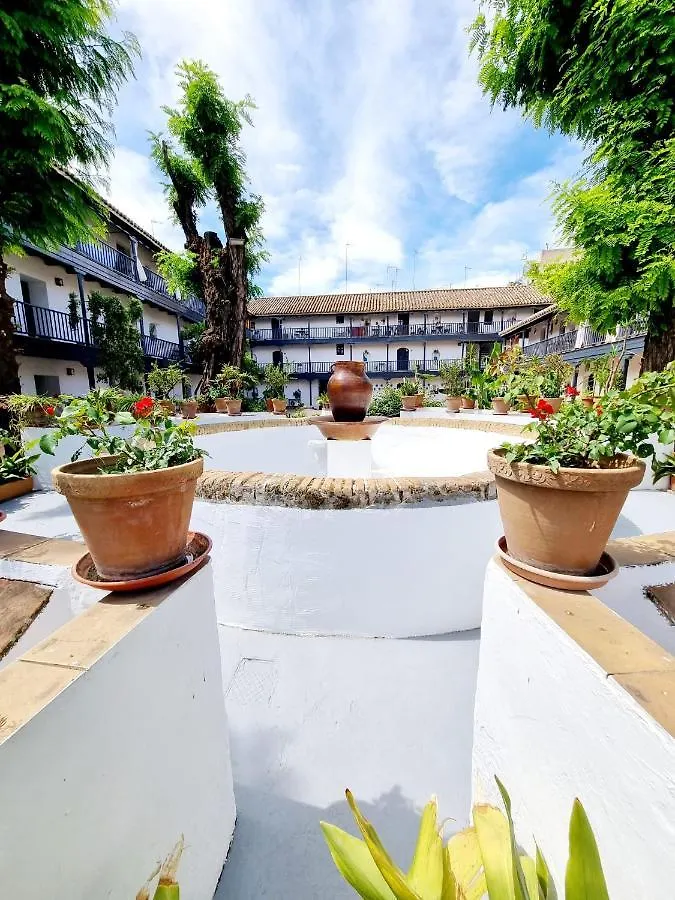 Apartamento Con Patio Sevillano Seville